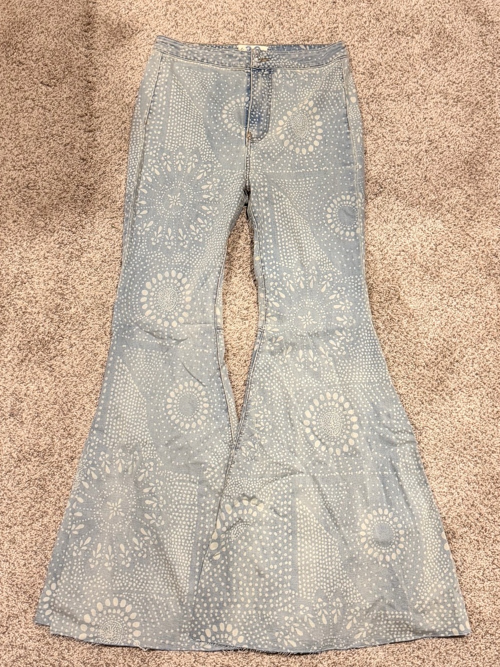 Flare leg women’s jeans